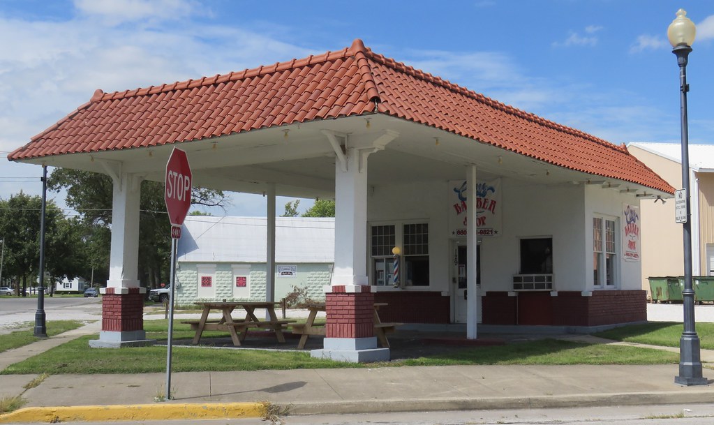 Old Gas Station (Centralia, Missouri) Centralia, Missouri … Flickr