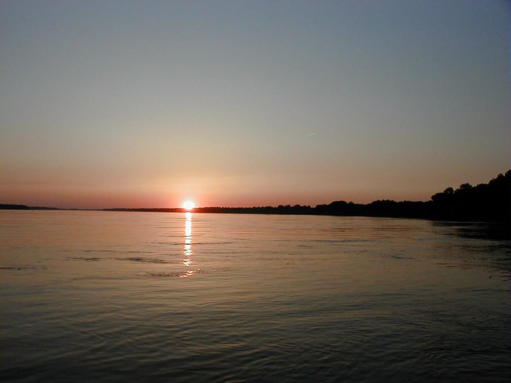Vicksburg Sunset on the Mississippi River at Vicksburg, MS… Flickr