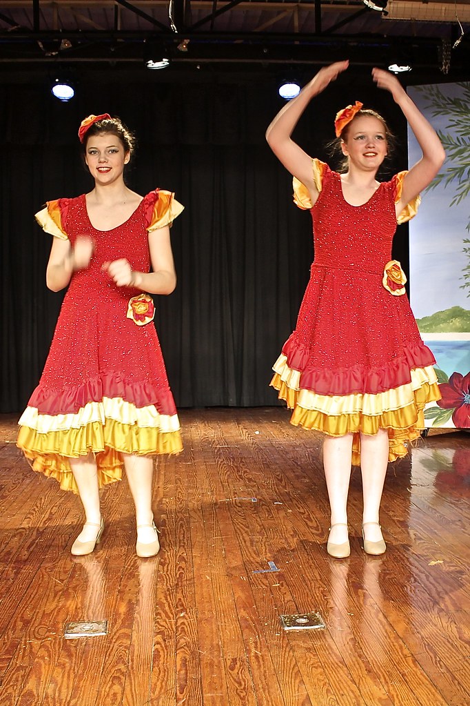 Guys and Dolls Dress Rehearsal II The show is getting clos… Flickr