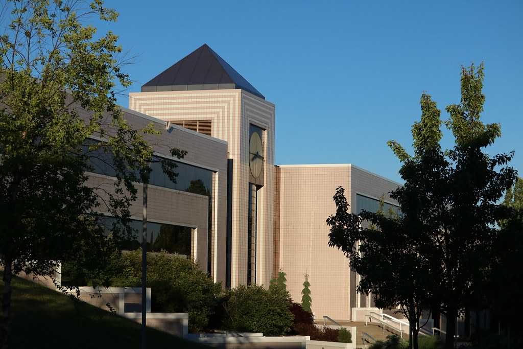 Waldo Library This is a photo of Waldo Library on Western … Flickr