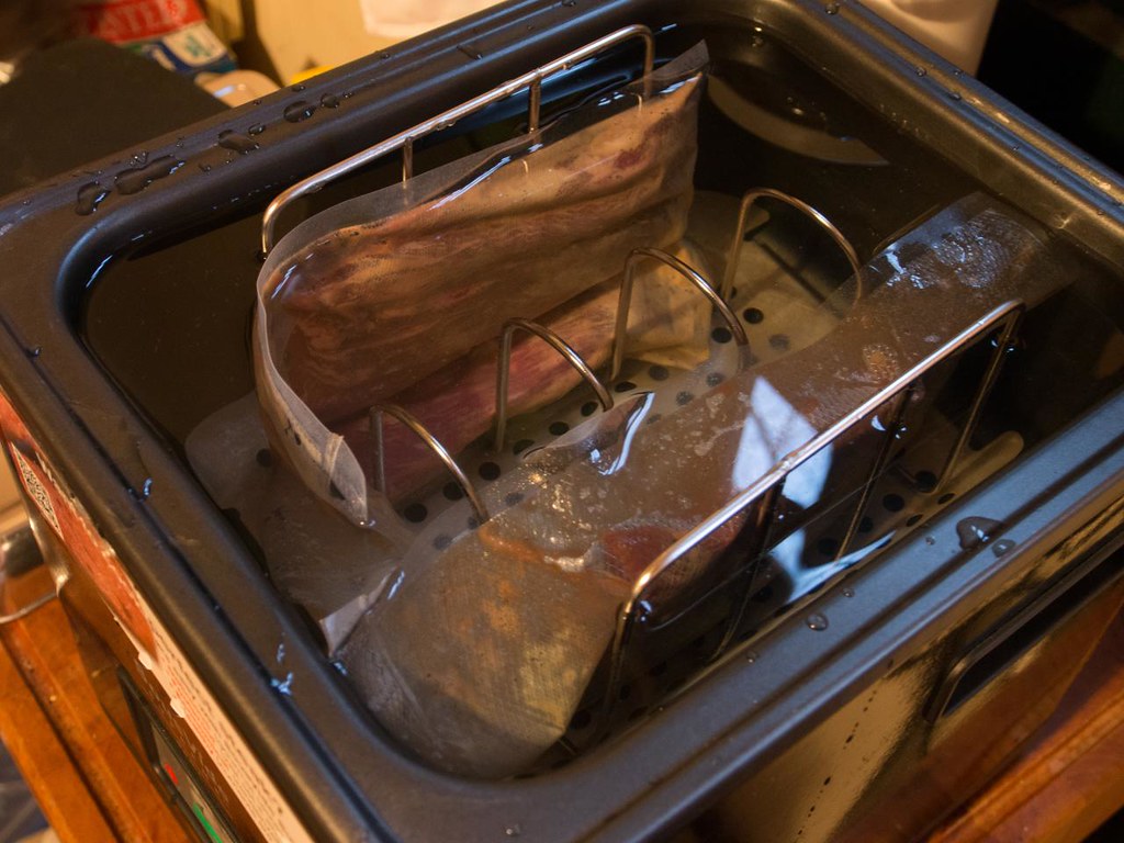 Sous Vide Supreme In Action This month's recipe in Chefs … Flickr