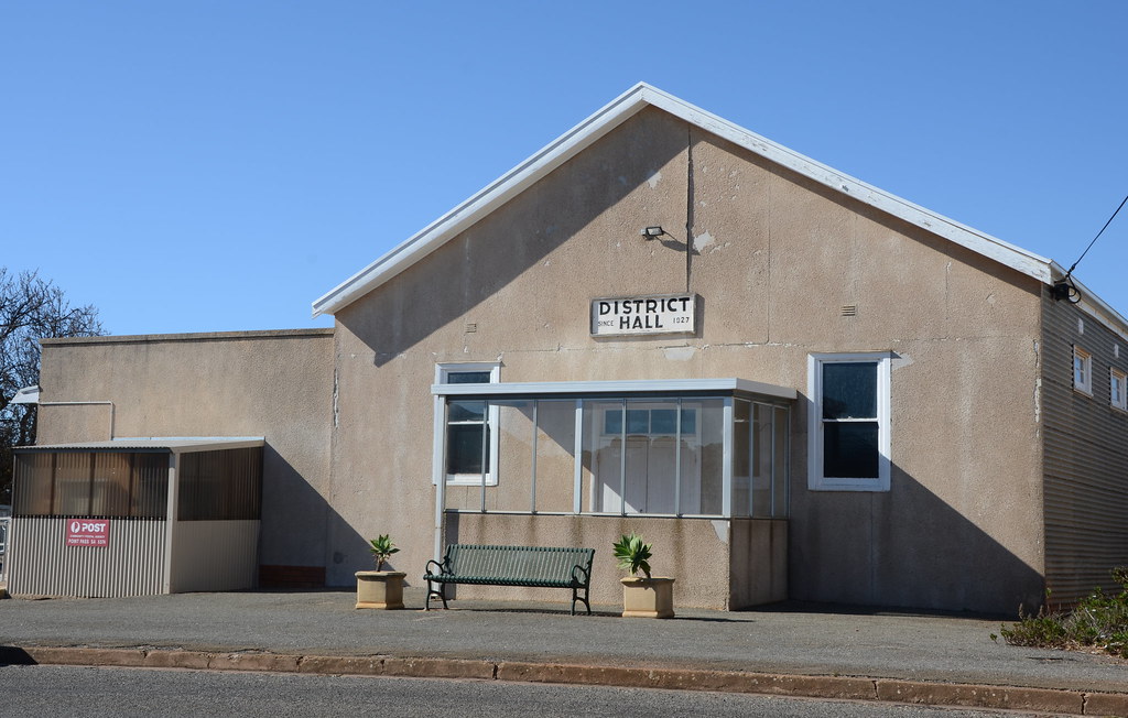 DSC_8890 District Hall and Post Office, Main Street, Point… Flickr