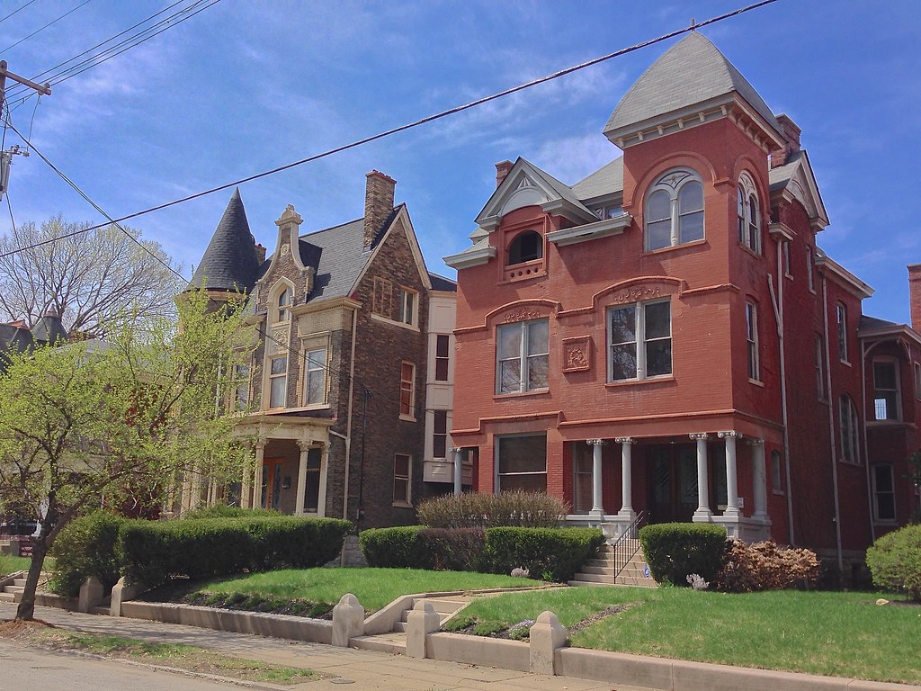 KY Louisville IMG_6615 bricks&stones Flickr