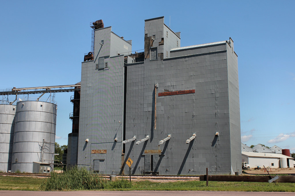 Farmers CoOp Elevator Beresford, SD Tom McLaughlin Flickr