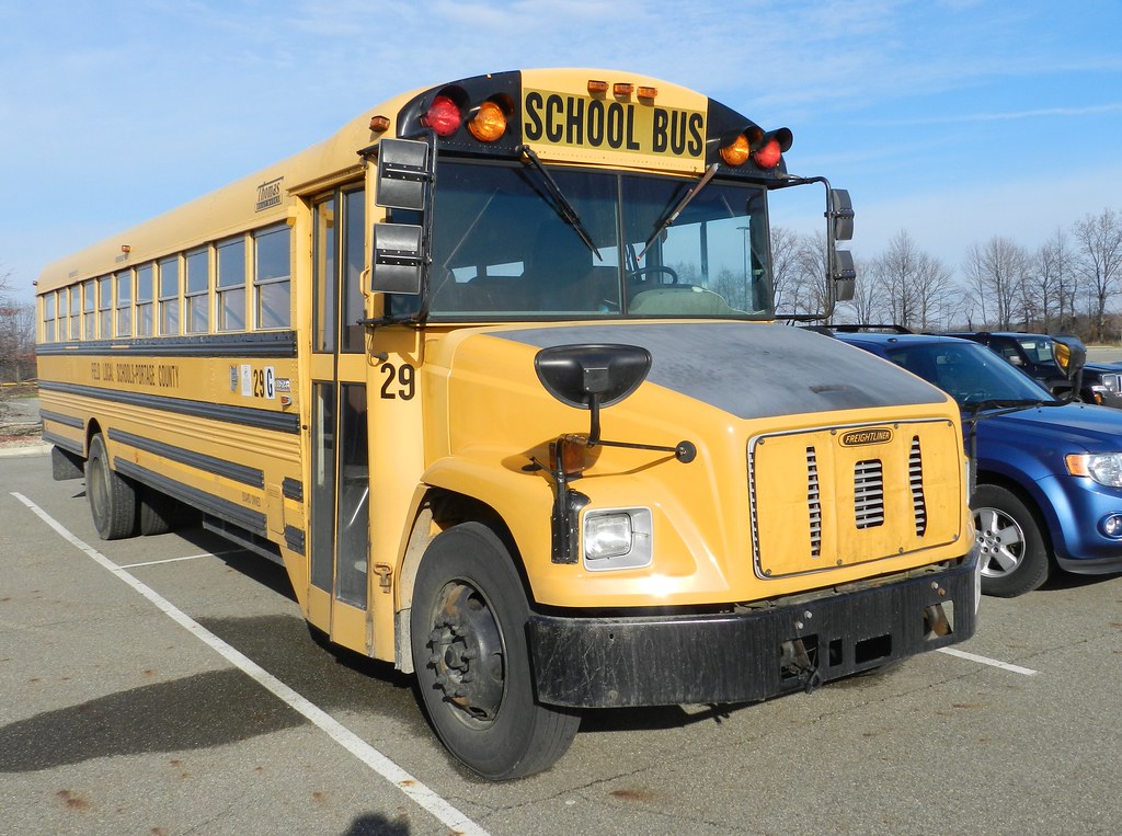 DSCN0081 Field Local Schools 29 2003 Thomas Freightliner… Flickr