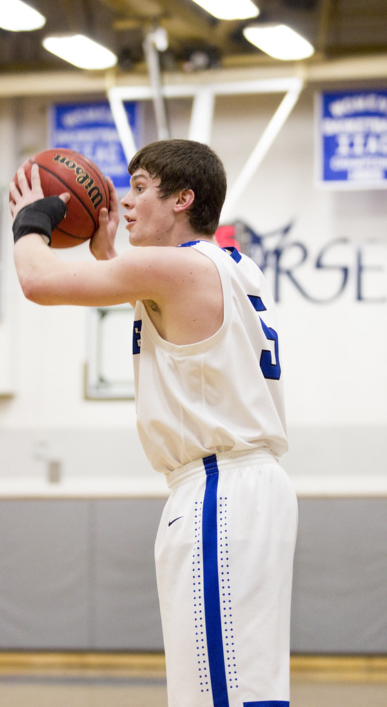 Men's Basketball, Luther vs. Wartburg Sarah Bauer Luther College