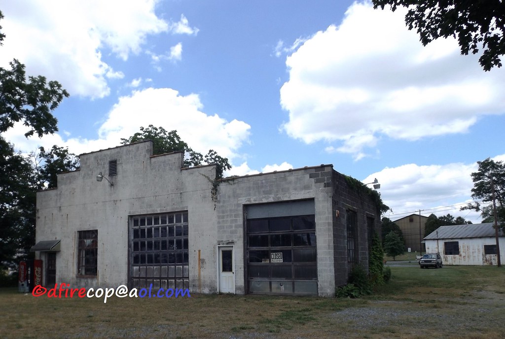 An Old Garage L & W Mentzer Auto Sales 1100 Harrisburg Pik… Flickr