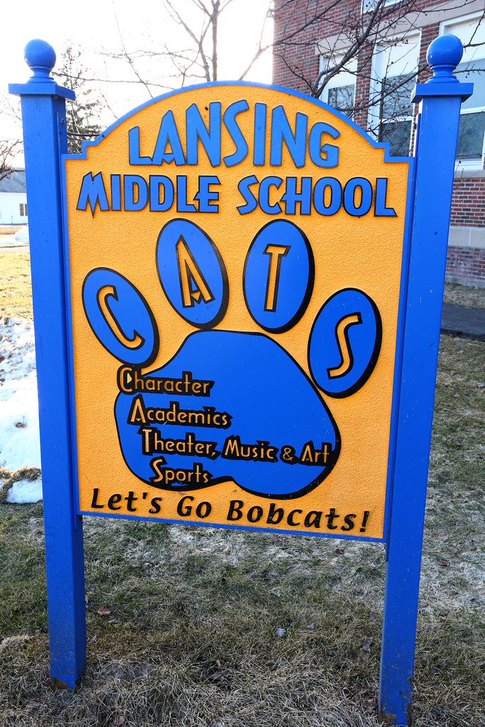 Lansing_001 The Lansing Middle School was the scene for th… Flickr