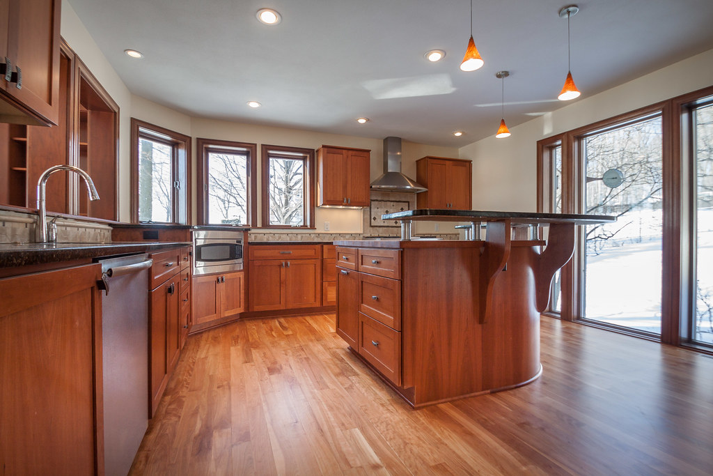 625 Farwell Dr, Maple Bluff, WI lake home for sale by Spri… Flickr