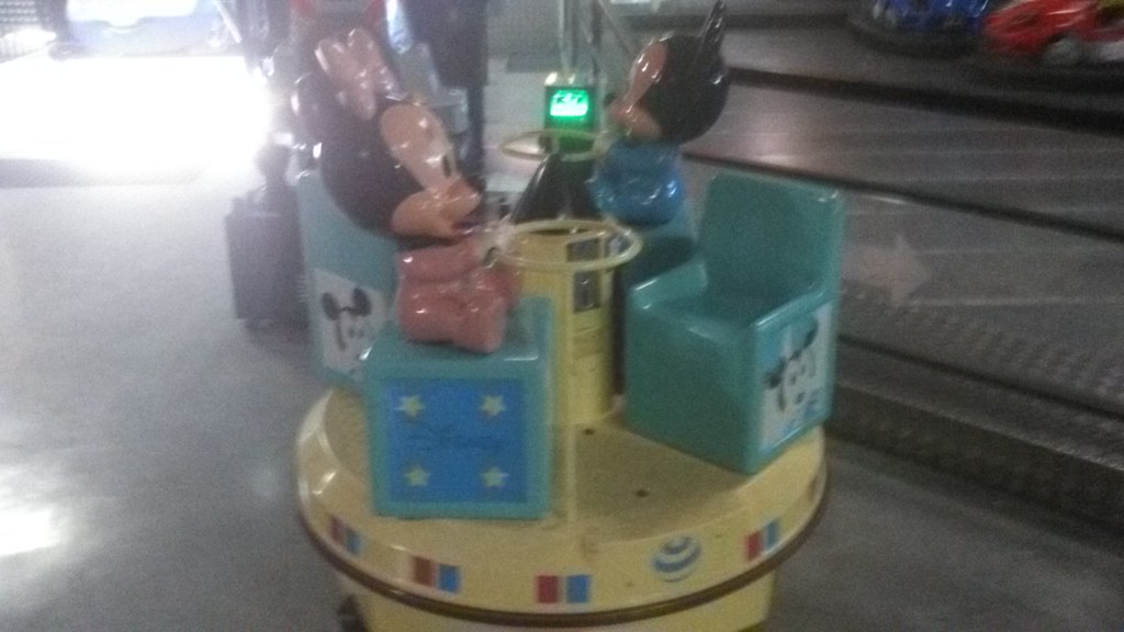 Baby Mickey & Minnie Mouse Carousel Kiddie Ride Made and m… Flickr