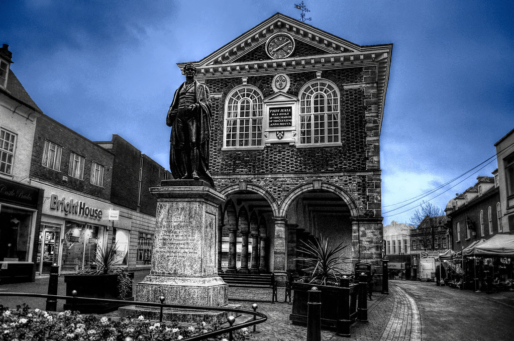 Tamworth Town Hall Tamworth Town Hall built in 1701 stands… Flickr