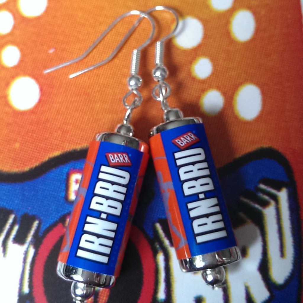 Irn Bru Earrings mixedupdolly irnbru irnbrugetsyouthrou… Flickr