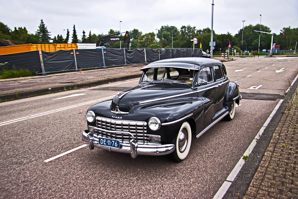 Dodge Custom Series D24 Sedan 1948 (9176) Manufacturer