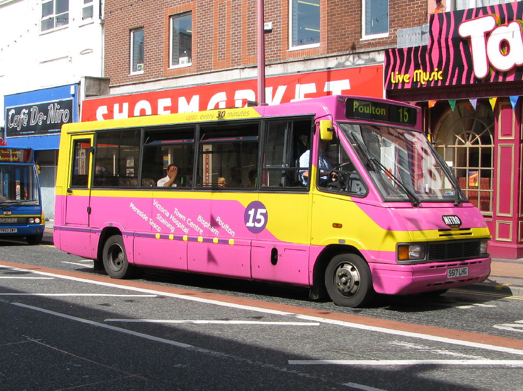 Blackpool Transport Optare Metrorider 517 S517LHG Blackp… Flickr