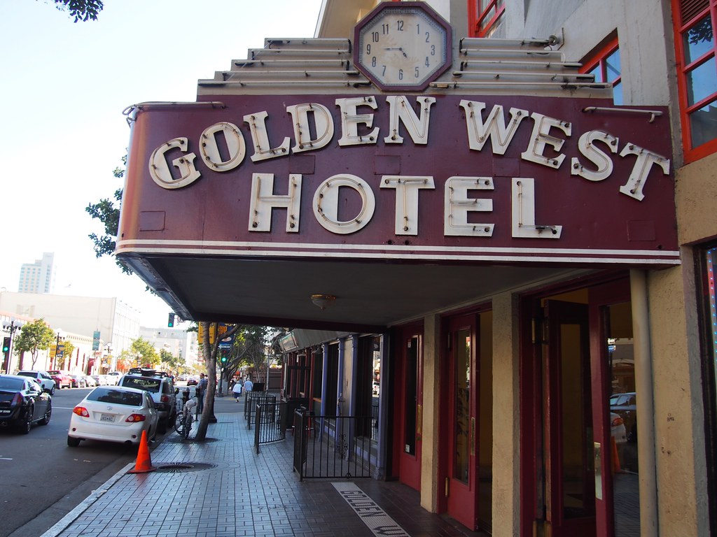 P2150645 The historic Golden West Hotel, designed by John … Flickr
