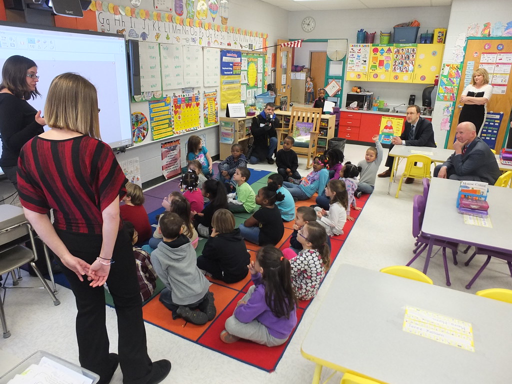 Visit to North Dover Elementary School’s Classroom Residency Program