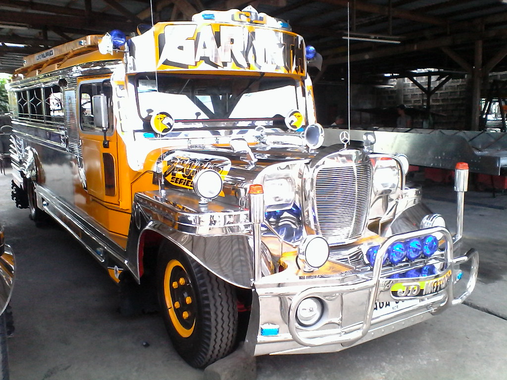 JD Motors double tire jeepney Renan Sityar Flickr