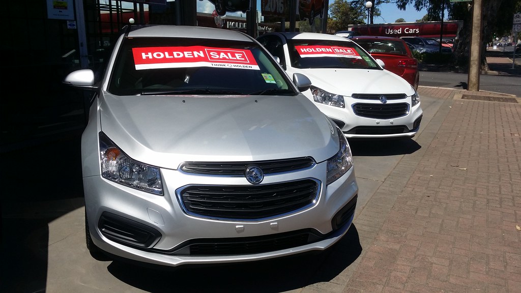 2015 Holden Cruze Not a good look for the new Holden Cruze… TuRbO_J