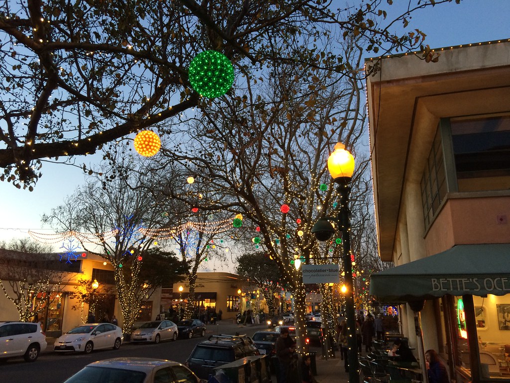 Berkeley 4th street lights matthew baker Flickr