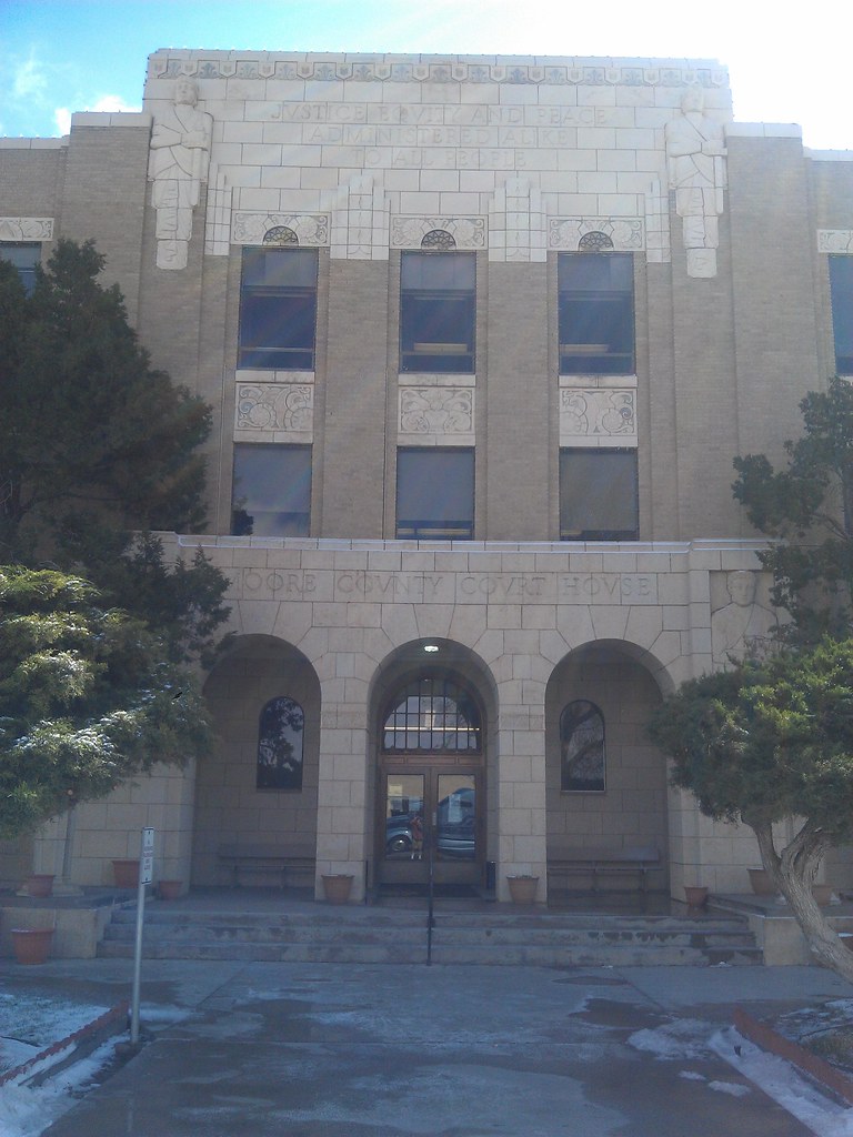Moore County Courthouse Dumas TX (4) Kevin Stewart Flickr