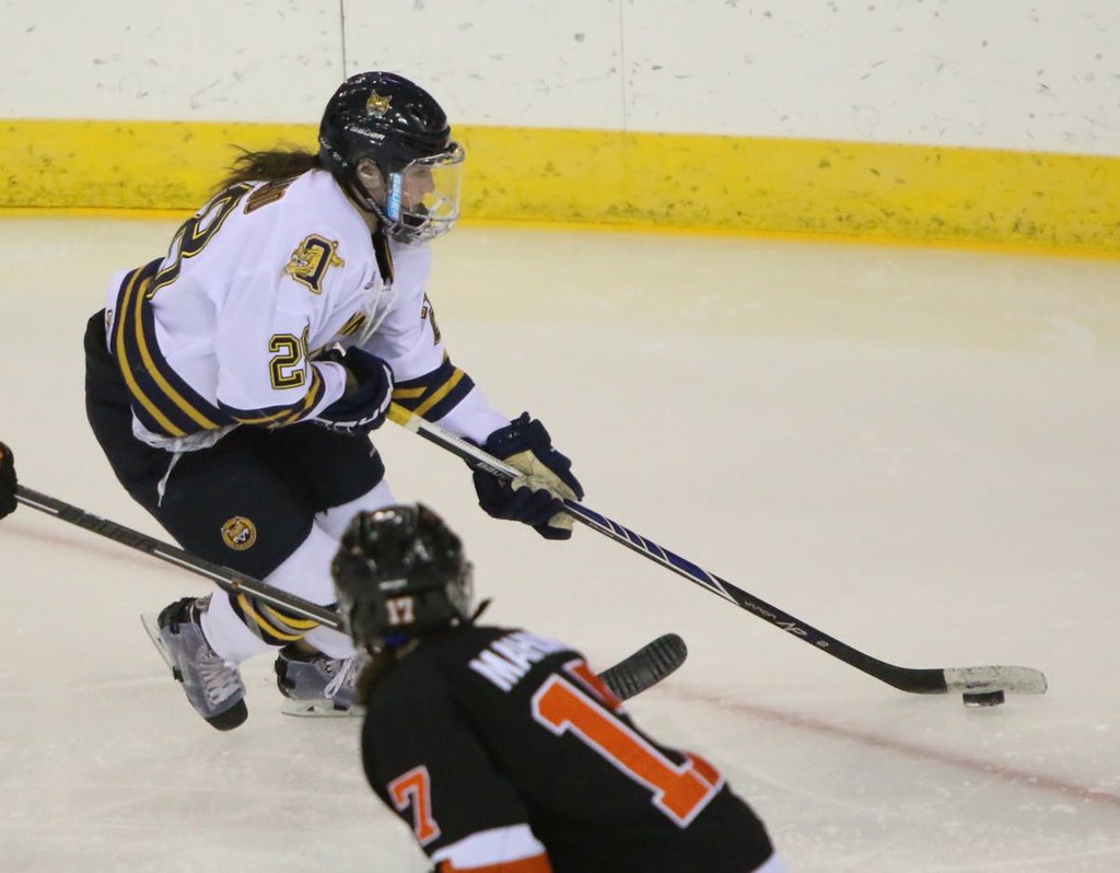 Princeton2015 010 QU Women's Ice Hockey vs. Princeton … Flickr