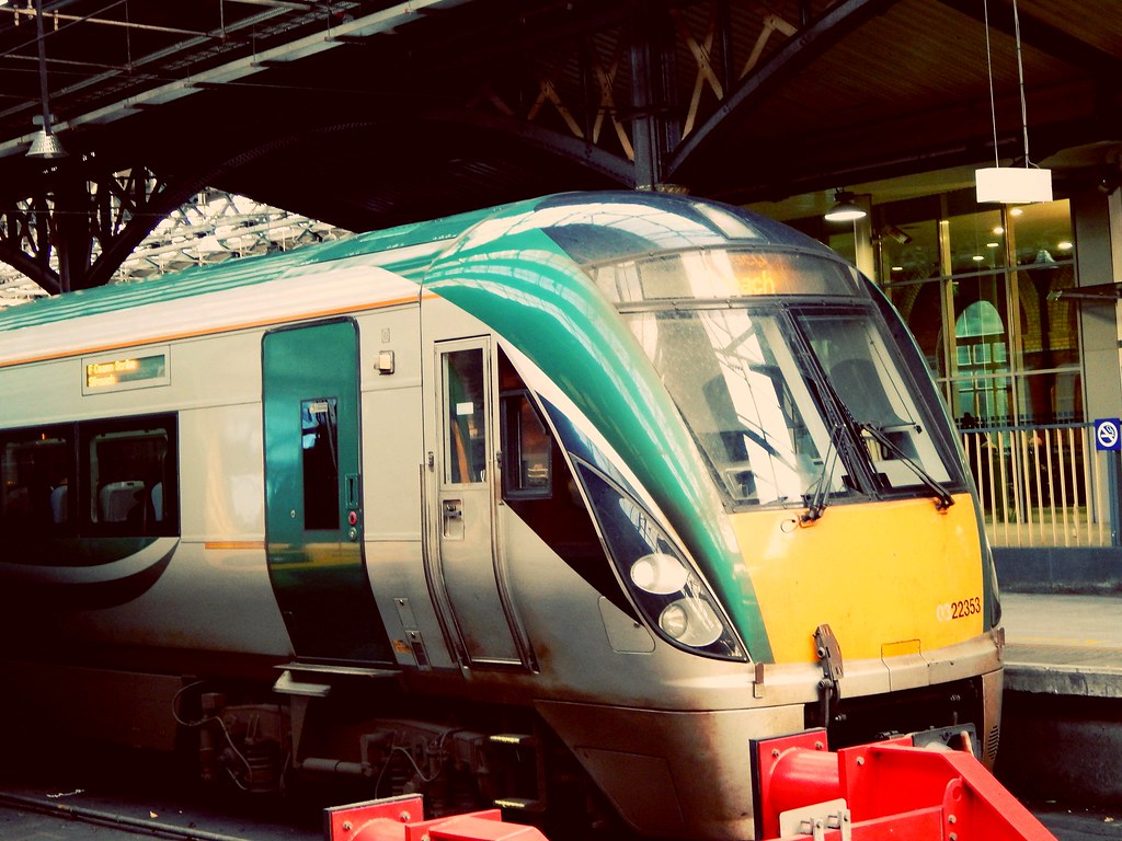 Train at Connolly Station Monika Flickr