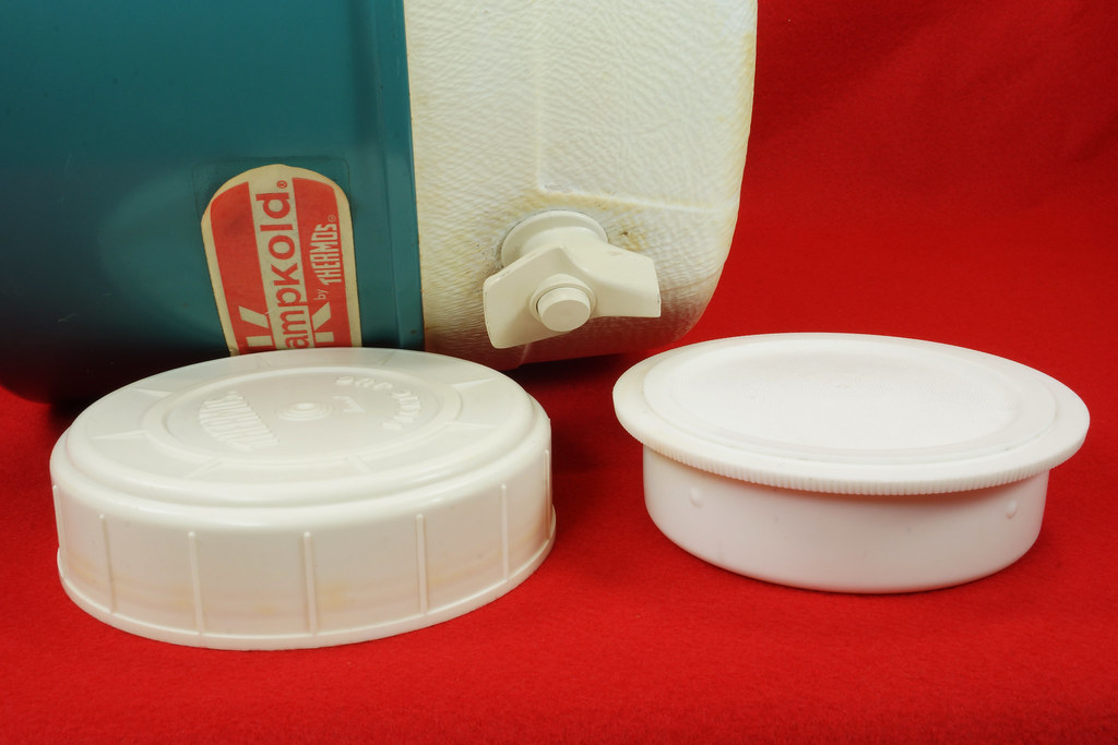 RD13126 Vintage Mid Century Kampkold By Thermos Cooler Dri… Flickr