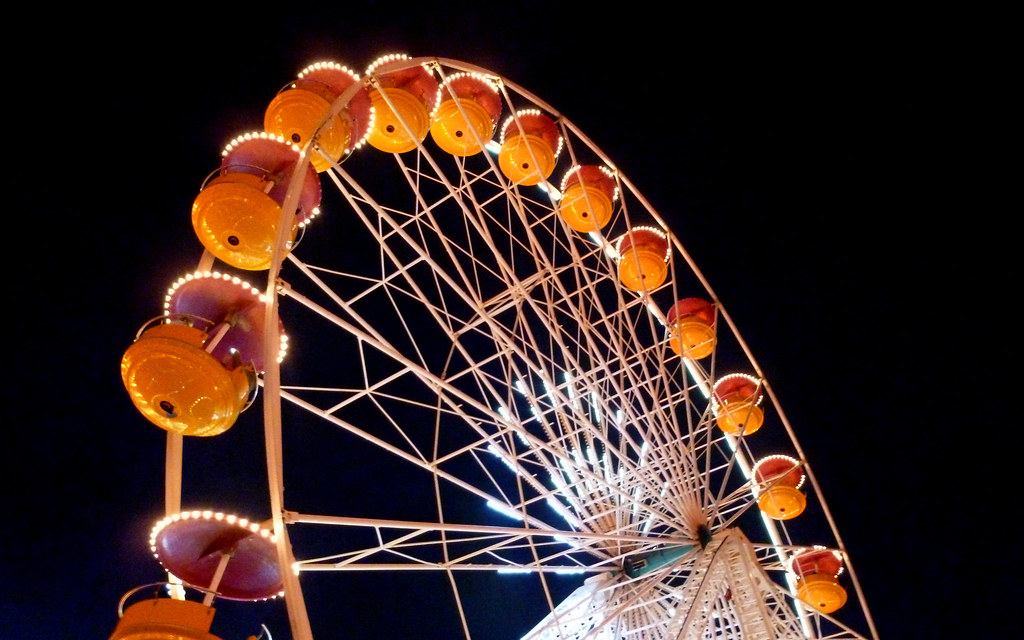 Grande roue de nuit Place de la Réunion, Mulhouse, Alsace