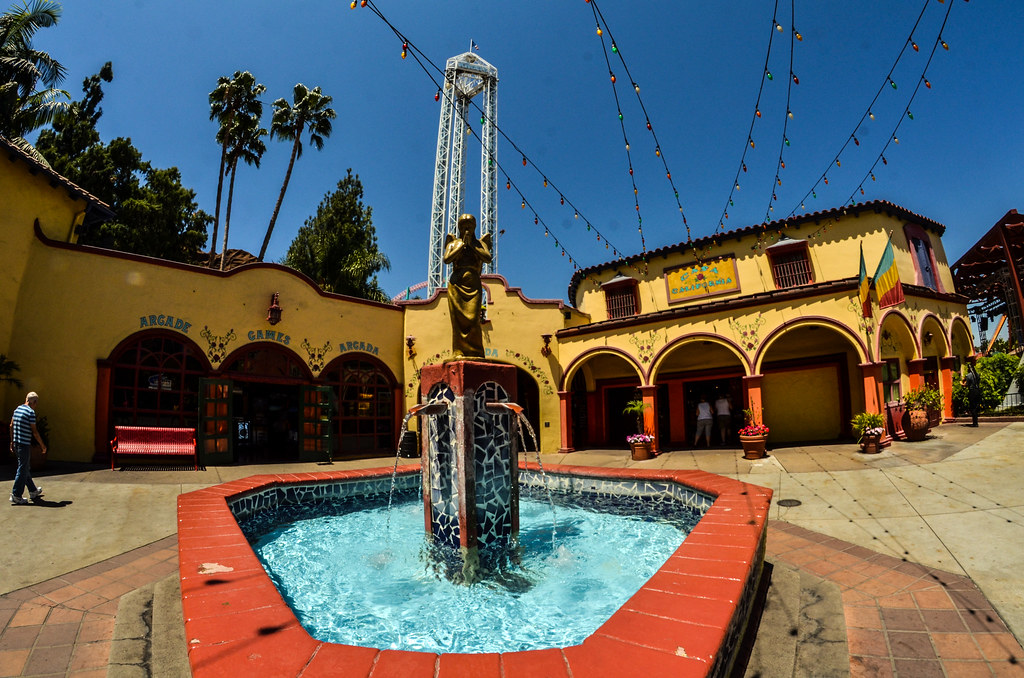Is Knott’s Berry Farm Worth A Day Of Your Disneyland Trip? Wandering