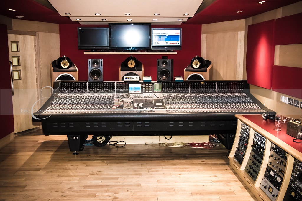 Abbey Road Studio 2 bmptitmouse