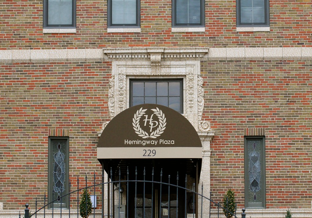 Apartment Building, Kansas City, MO Daniel X. O'Neil Flickr