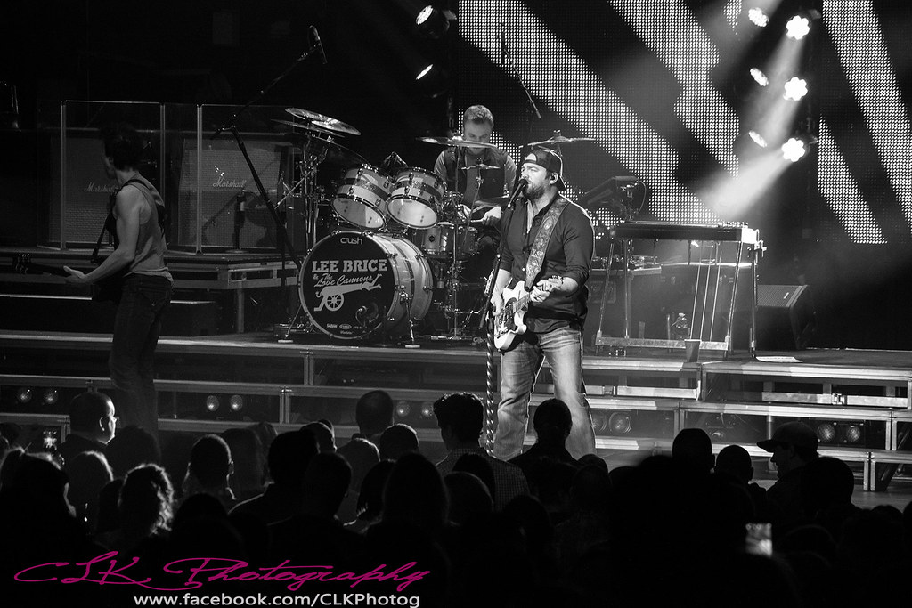 PHOTOS Lee Brice at the F.M. Kirby Center in WilkesBarre, 02/13/15
