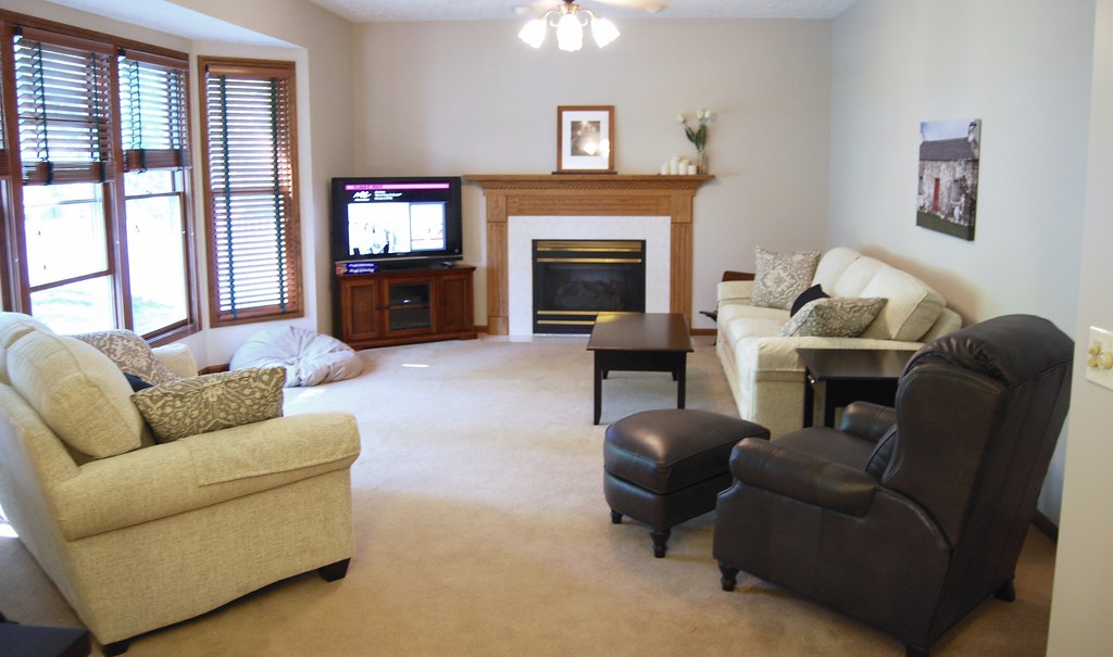 Fully Furnished Family Room This room is fully furnished w… Flickr