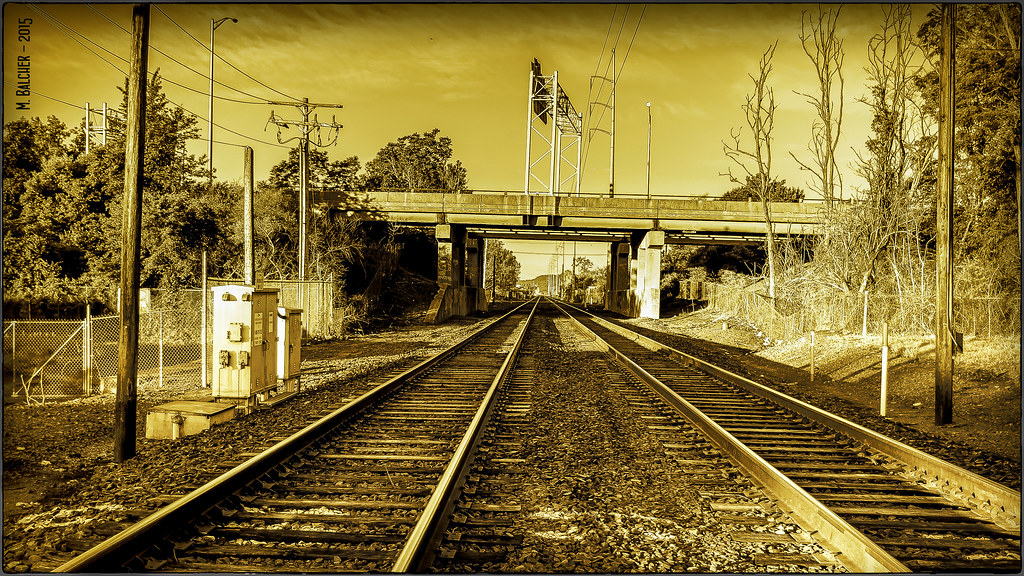 Train Tracks / North Haven, CT Summer 2014 At the train tr… Flickr