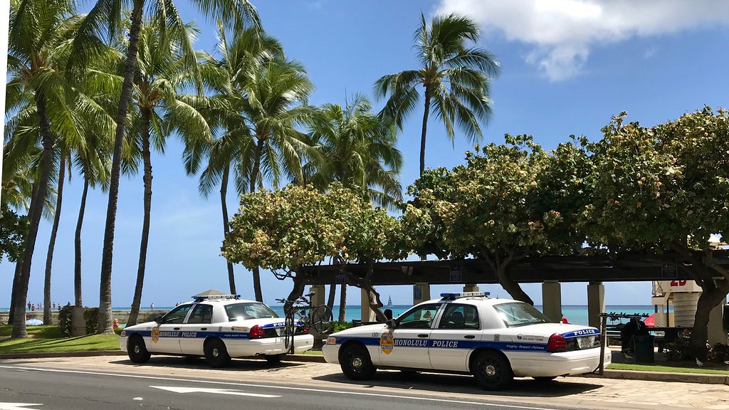 Honolulu Police Cars at Kalakaua Blvd, Waikiki Oahu, Hawai… ALOHA