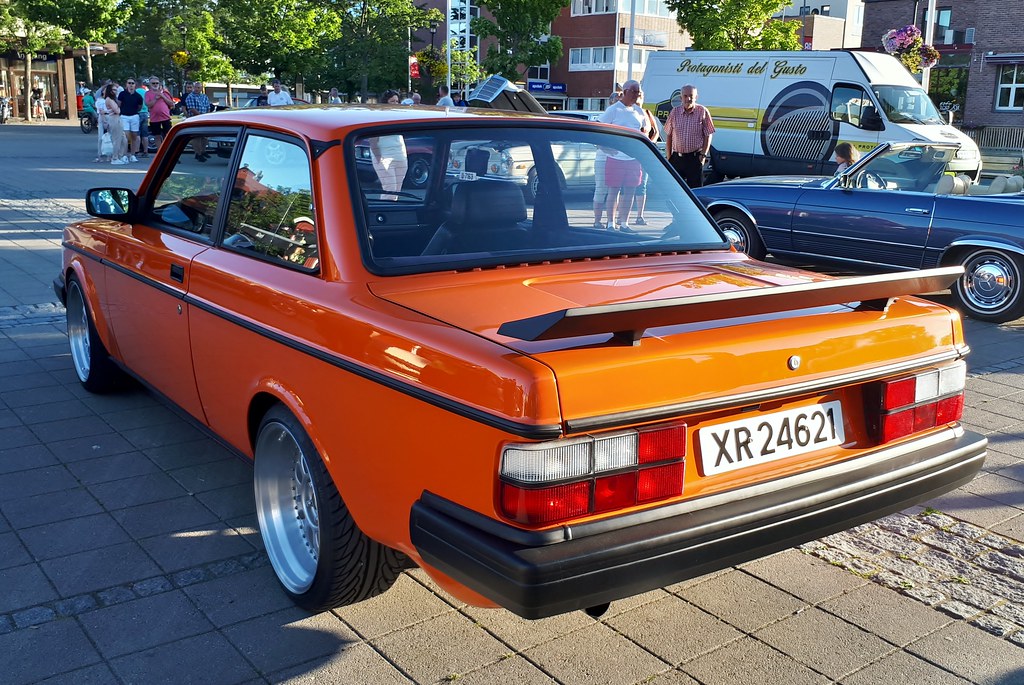Volvo 240 a photo on Flickriver