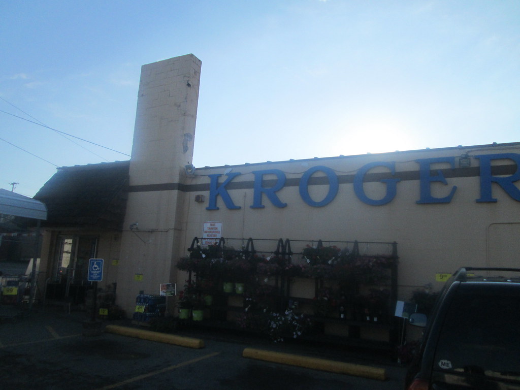 One of the Smallest Kroger Stores McConnelsville, OH. May … Flickr