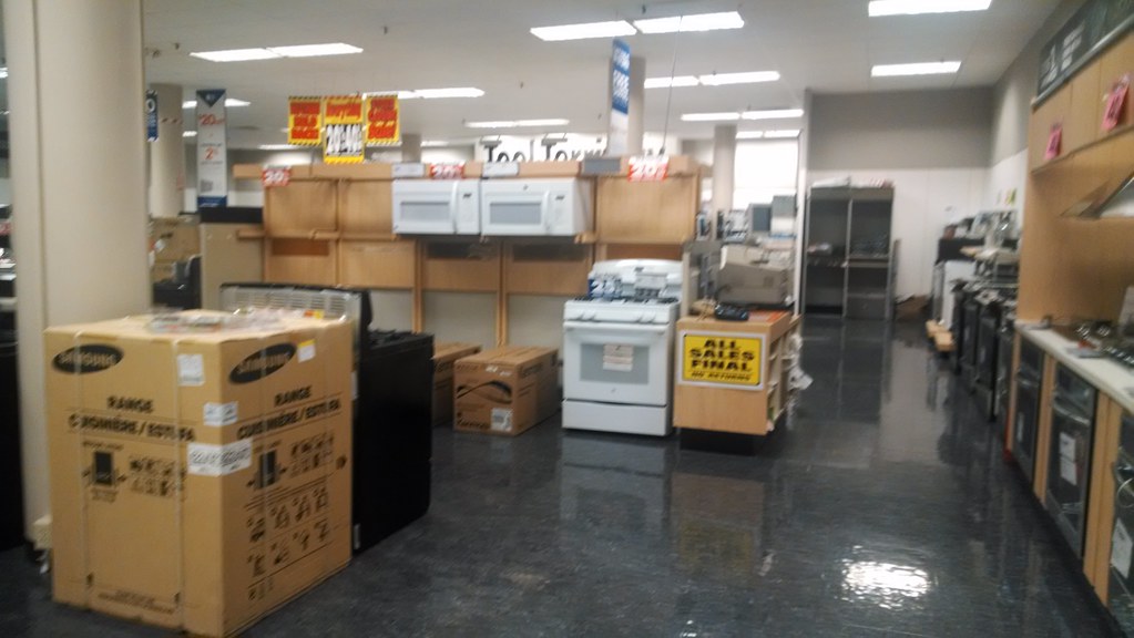 Sears Washington Square Mall This Sears location opened in… Flickr