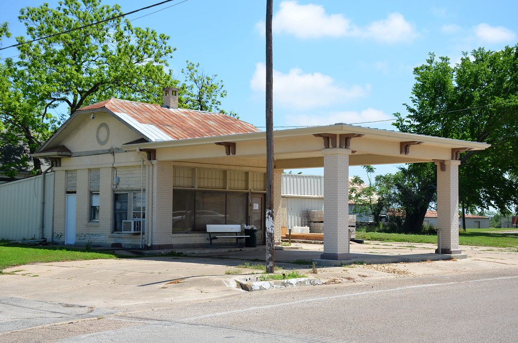 Texas, Cameron, Texaco Gas Station The former gas station … Flickr