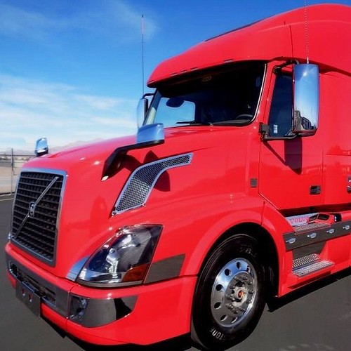 2016 Volvo 780 We have eight different specs available … Flickr