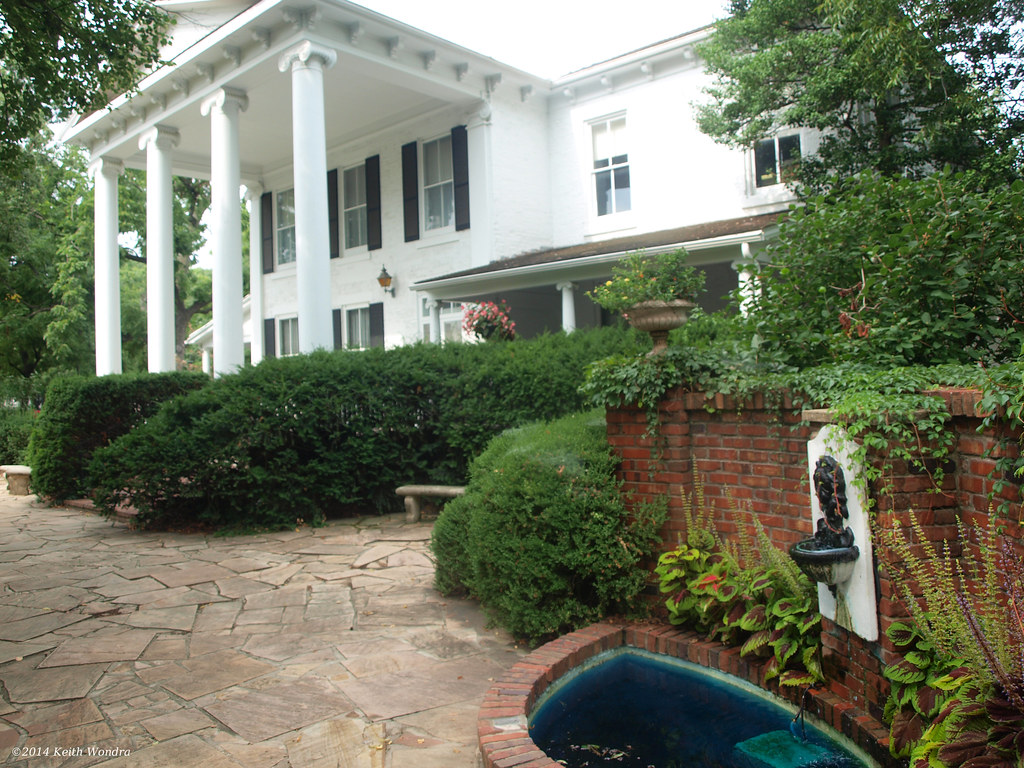 WardMeade House WardMeade House at Old Prairie Town at W… Flickr