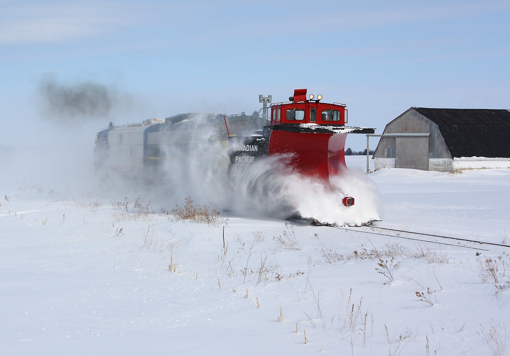 Snow Plowin' An Ontario Southland Railway snow plow extra … Flickr