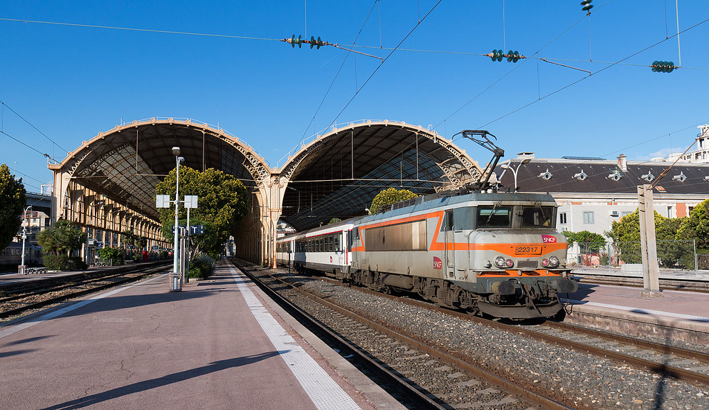 Train de nuit au depart de Nice pour Paris05/2016 Flickr