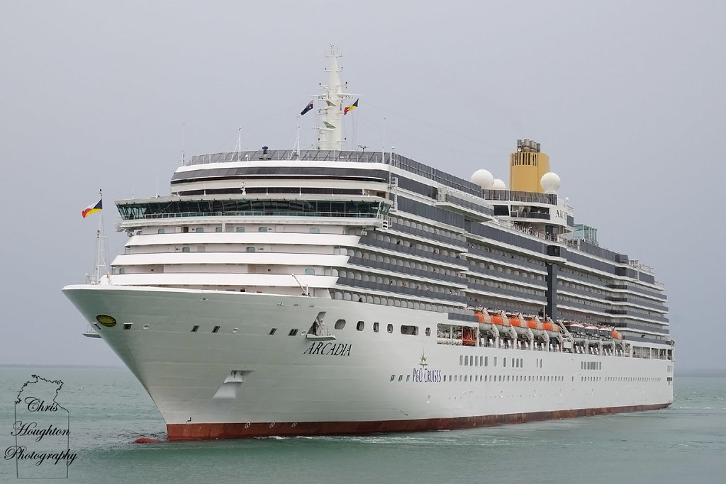 ARCADIA MMSI 310459000 Passenger Ship Arcadia departing
