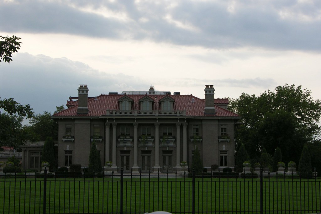 House on Ward Parkway I believe that President Bush's dinn… Flickr