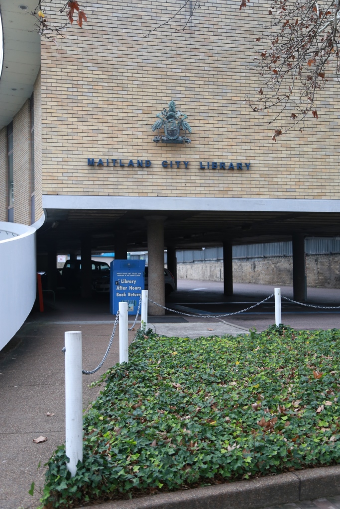 Maitland City Library, N.S.W. June 2014 Maitland City Libr… Flickr