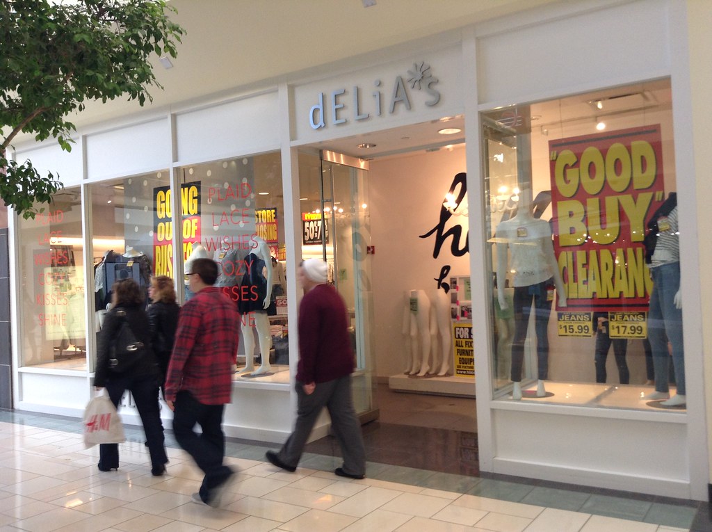 Delia's Clothing Store Delia's Clothing Store, Going Out o… Flickr