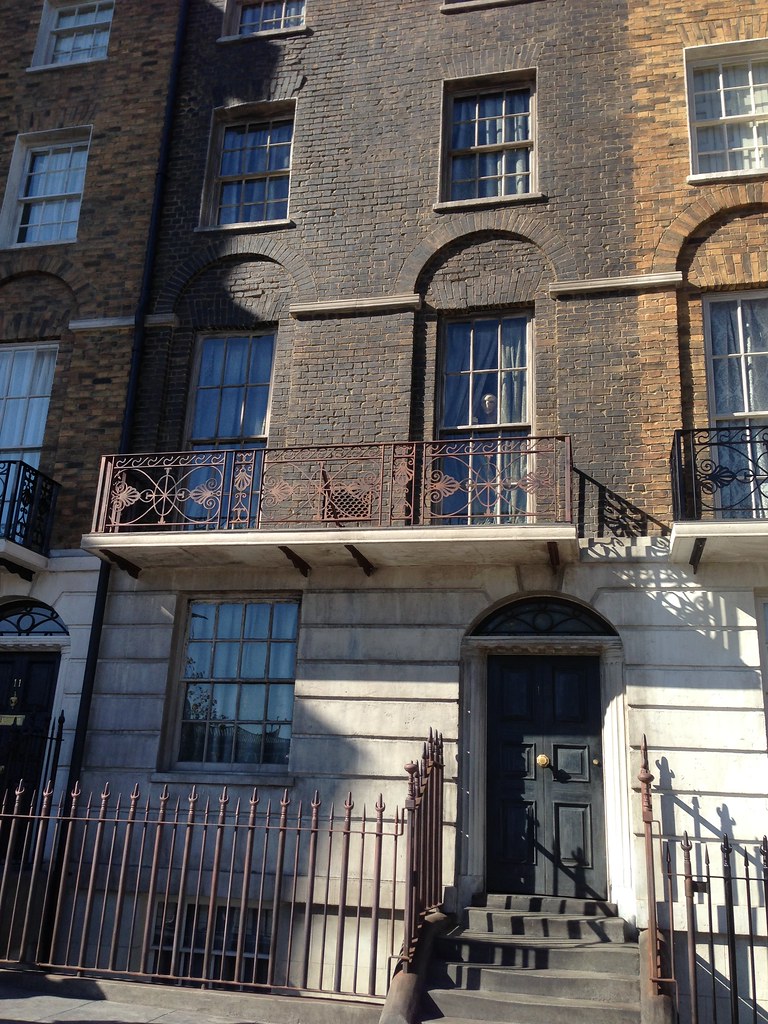 Universal Studios 12 Grimmauld Place As Mike and I passed… Flickr