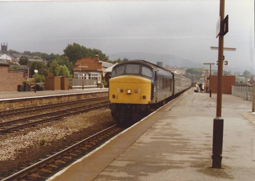 Stalybridge An unidentified Peak arrives at Stalybridge Richard
