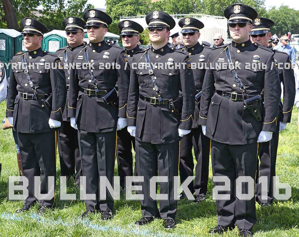 NPW '16 Sunday 201 Livonia (MI) PD officers standing at… Flickr